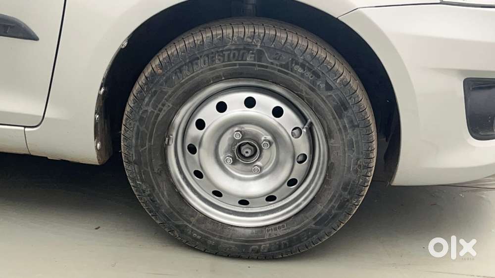 Maruti Suzuki Swift Dzire 1.3 Vxi, 2014, Petrol