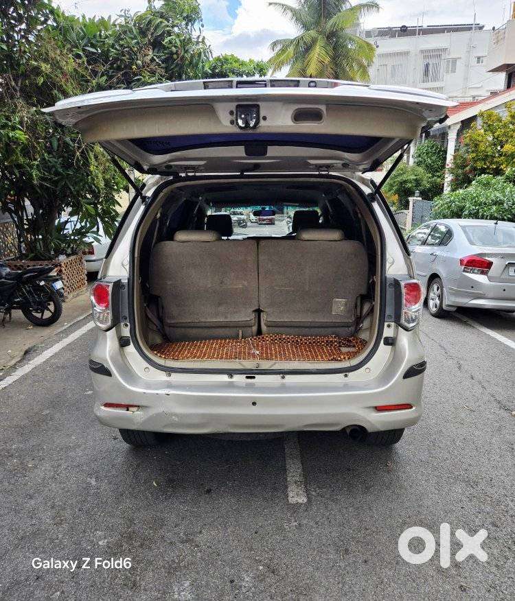 Toyota Fortuner 2.8 At Celebratory Edition, 2012, Diesel