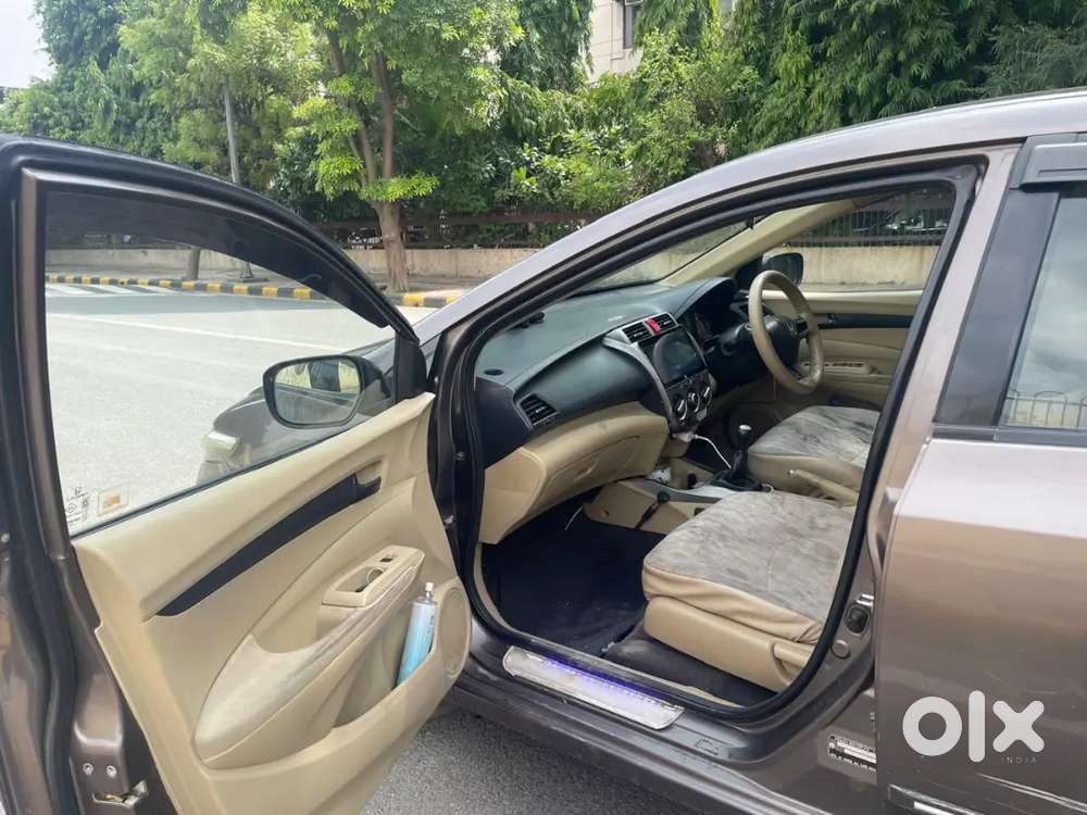 Honda City Petrol Mt 2012 Variant
