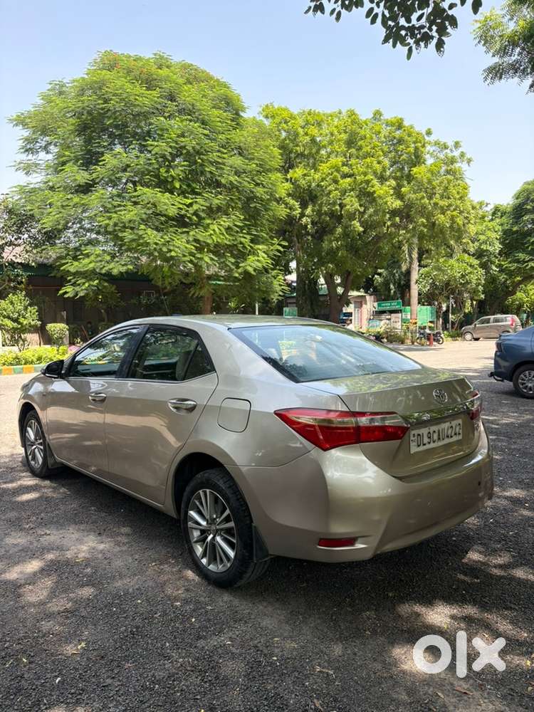 Toyota Corolla Altis 2016 1st Owner Petrol Automatic Vl 74000km