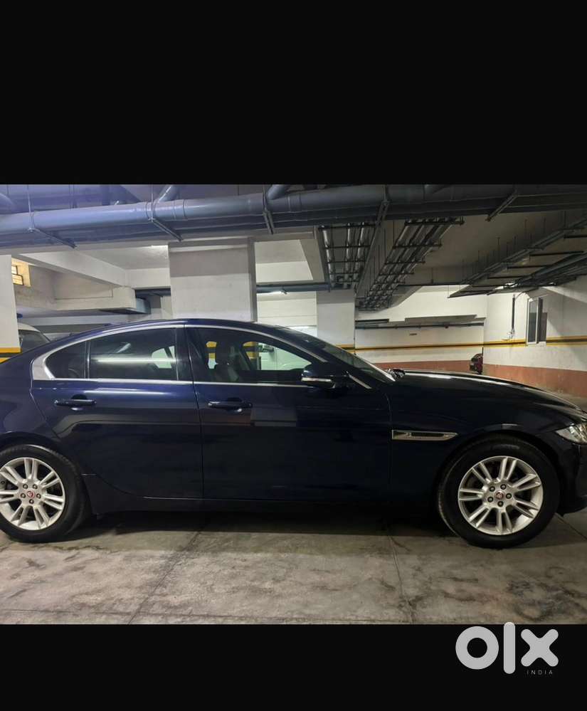 Jaguar Xe Portfolio 2017 Petrol