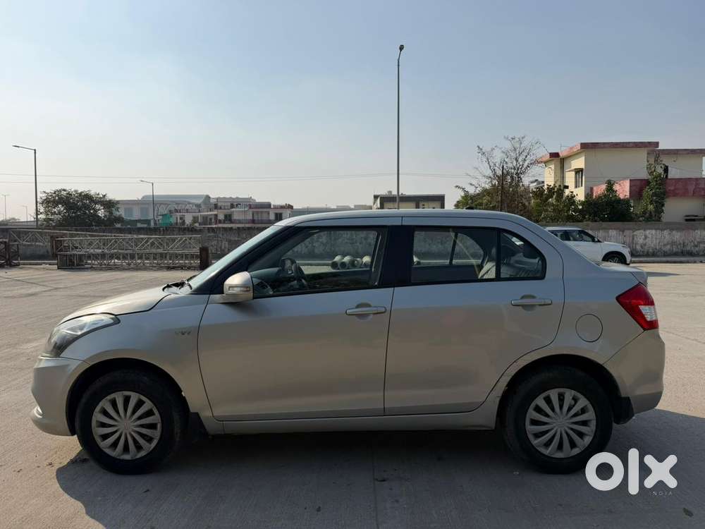 Maruti Suzuki Swift Dzire Vxi(o) Mt, 2017, Petrol