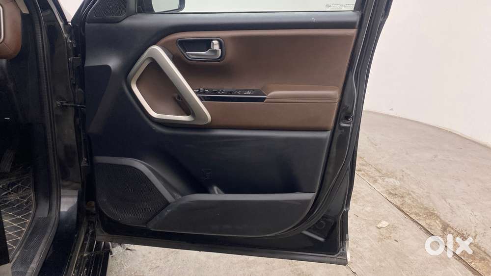 Mahindra Scorpio-n Z8 L Diesel At 2wd 7 Str, 2022, Diesel