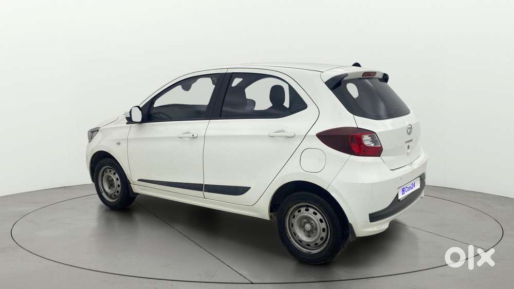 Tata Tiago Xe, 2023, Petrol