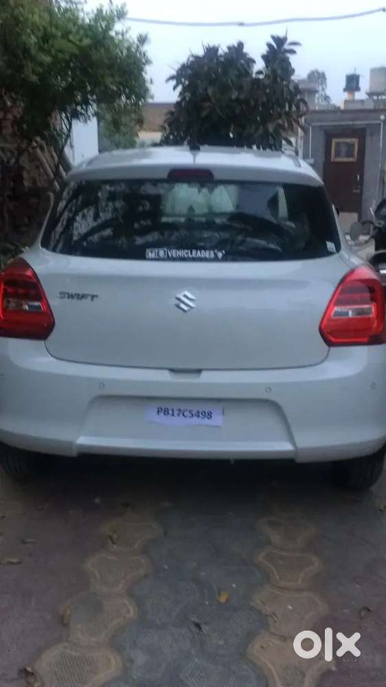 Maruti Suzuki Swift 2021 Petrol 75000 Km Driven
