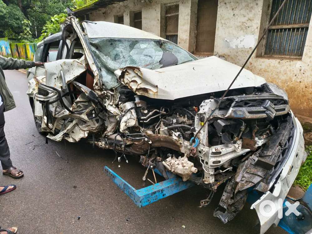 We Are Buy All Types Of Damage Nd Accident Car Nd Sale Spare Parts Als