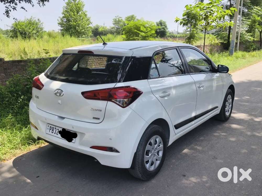 Hyundai I20 Sportz Petrol Reg November 2016