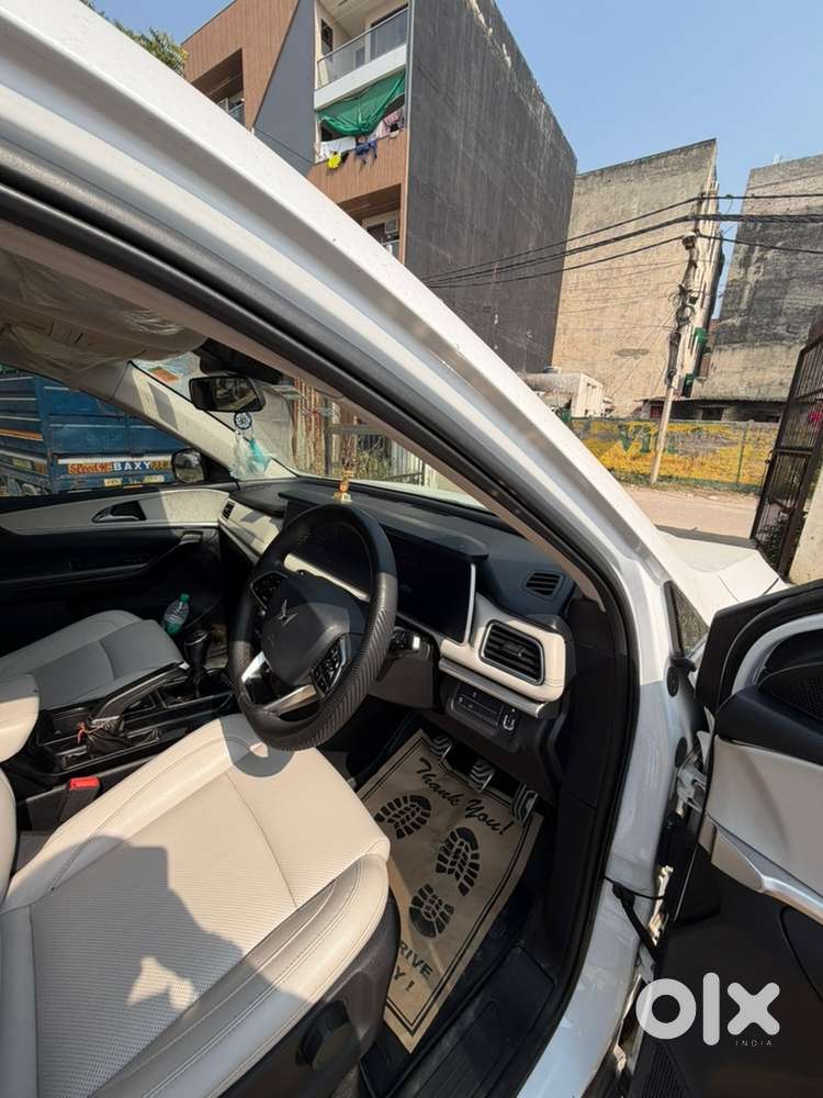 Mahindra Renault Logan 4