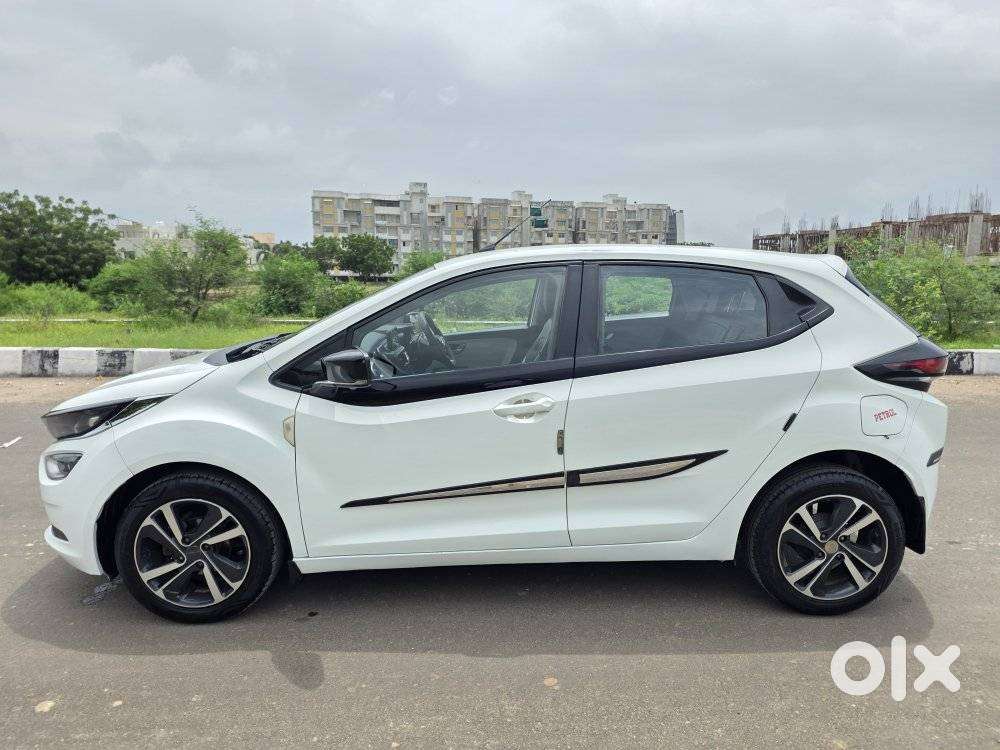 Tata Altroz Xz, 2021, Petrol
