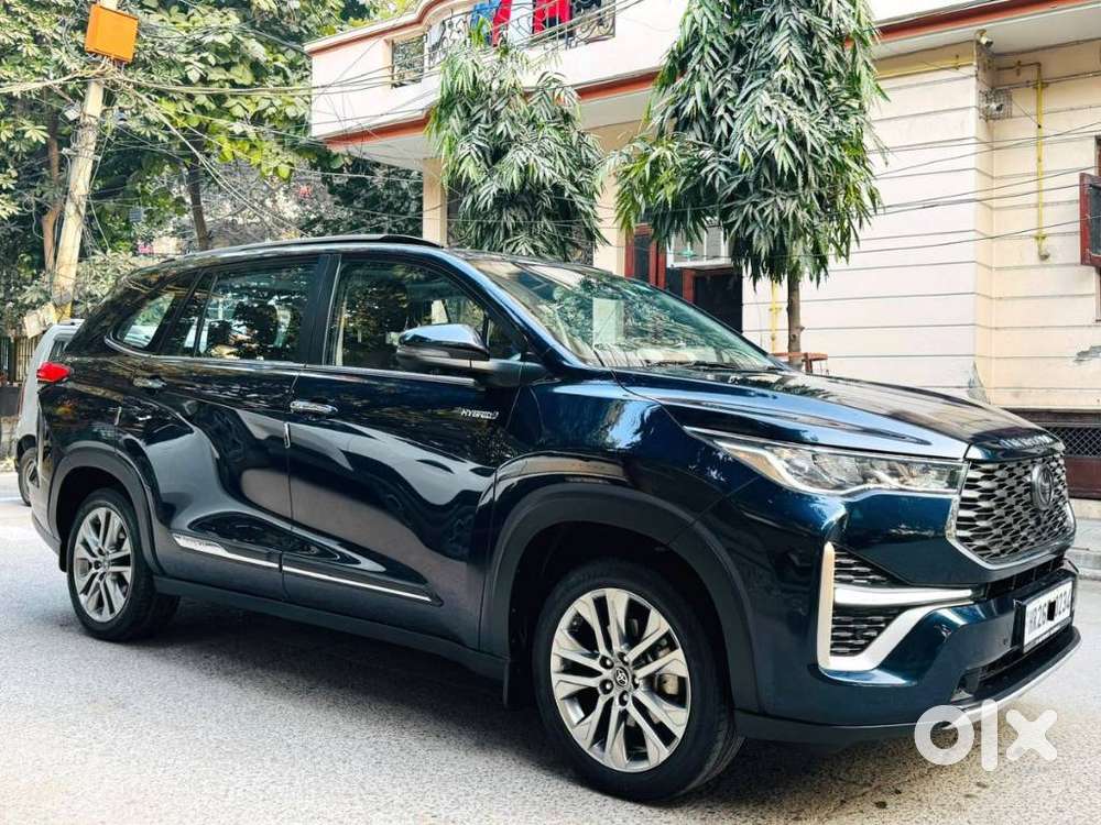 Toyota Innova Hycross 2.0 Zx (o) Hybrid 7 Str, 2024, Cng & Hybrids