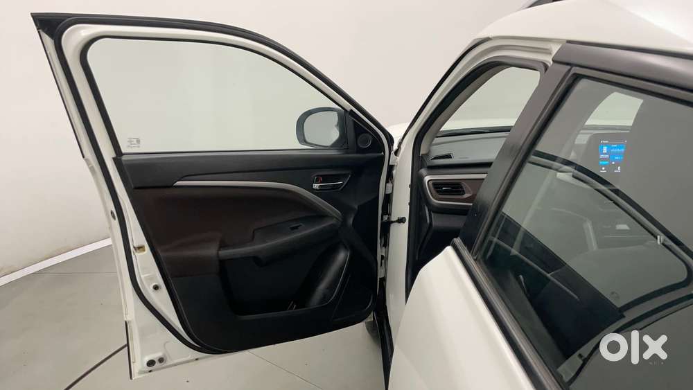 Maruti Suzuki Brezza Zxi Plus At, 2022, Petrol
