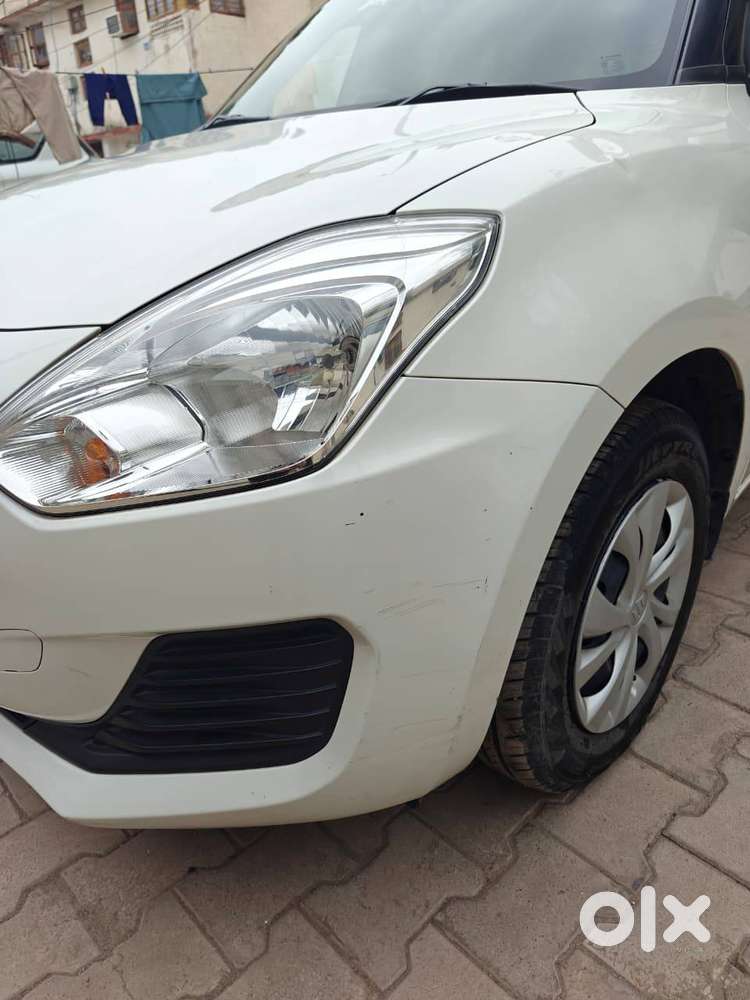 Maruti Suzuki Swift Vxi Amt (2022) — Single Owner  Warranty Till 2027