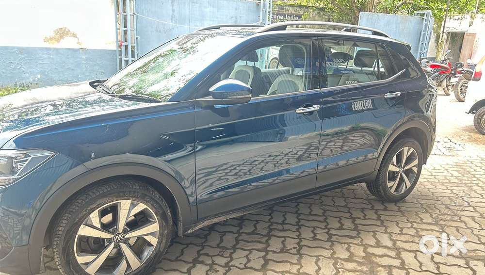Volkswagen Taigun 1.0 Tsi Topline At, 2023, Petrol
