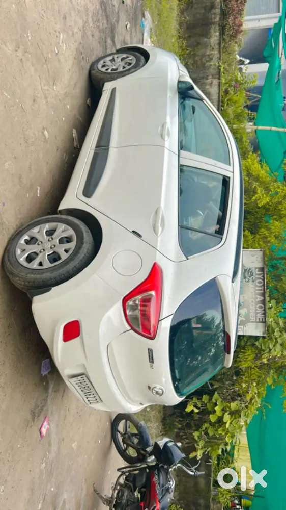 Hyundai Grand I10 2016 Petrol 42000 Km Driven