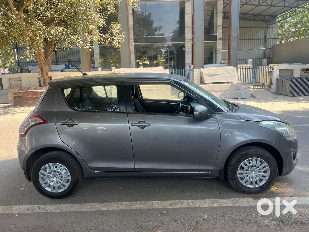 Maruti Suzuki Swift Lxi Option, 2017, Petrol