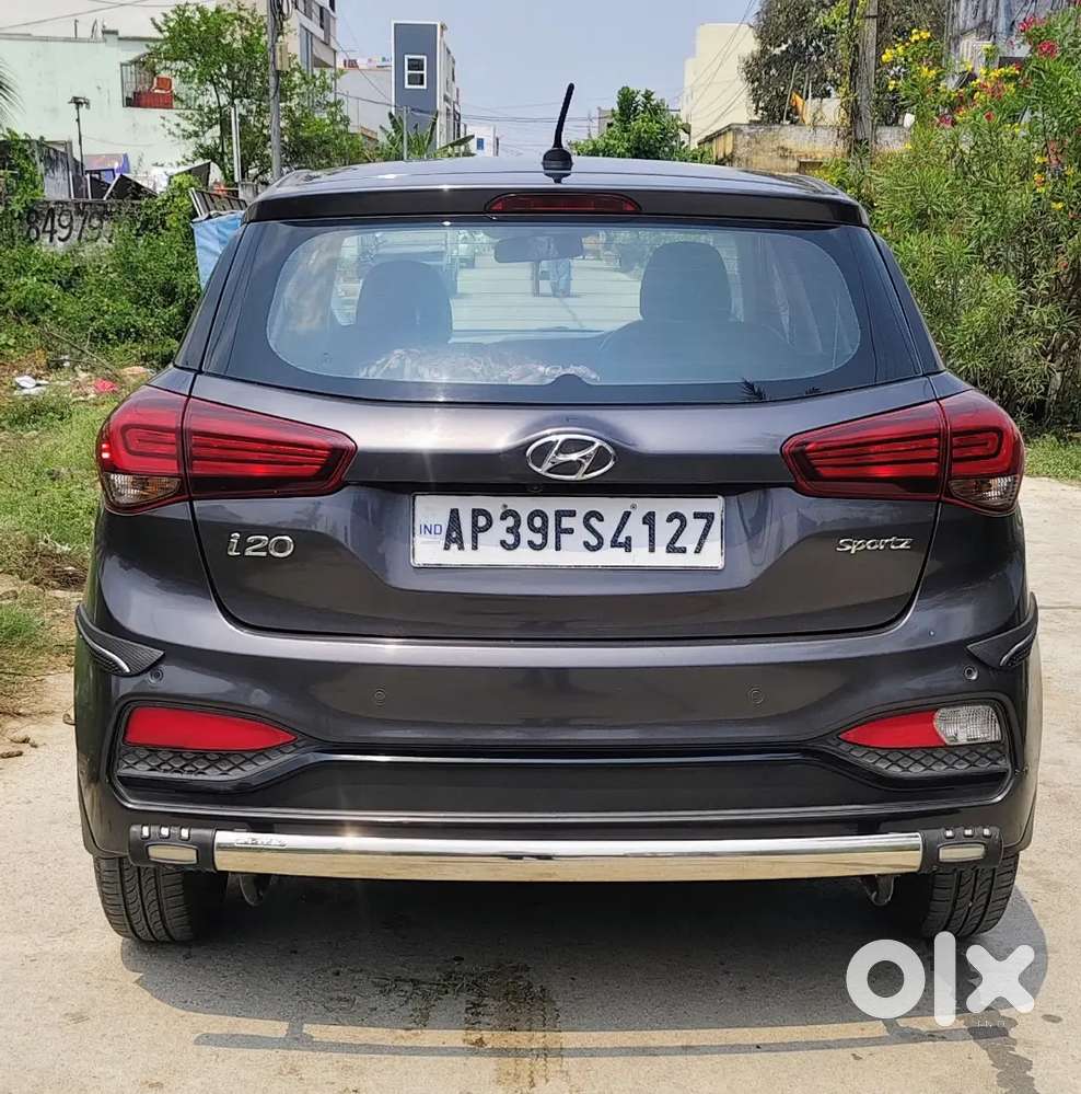 Hyundai I20 Sportz Plus, Fully Showroom Maintained ( Till Date )