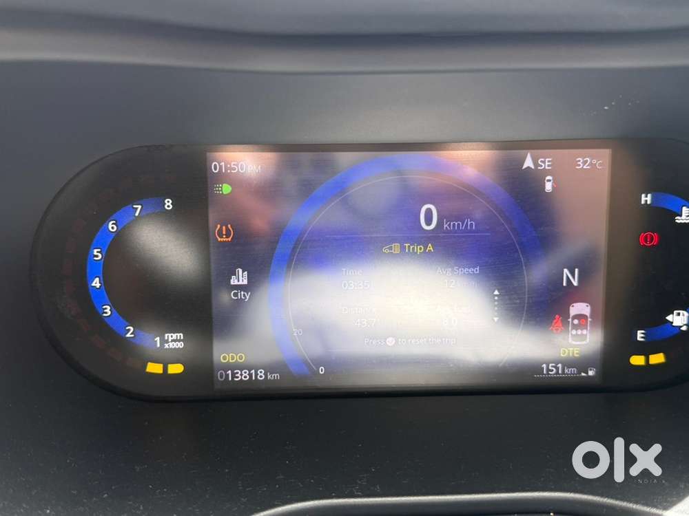 Tata Nexon Petrol 2023 With Sunroof