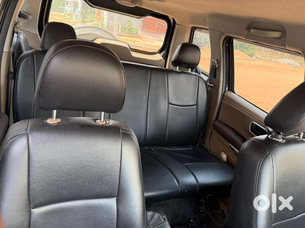 Mahindra Tuv 300 2016 Diesel Well Maintained