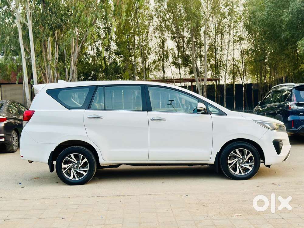 Toyota Innova Crysta 2.4 V, 2022, Diesel