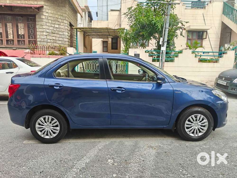 Maruti Suzuki Swift Dzire 1.2 Vxi Bsiv, 2017, Petrol