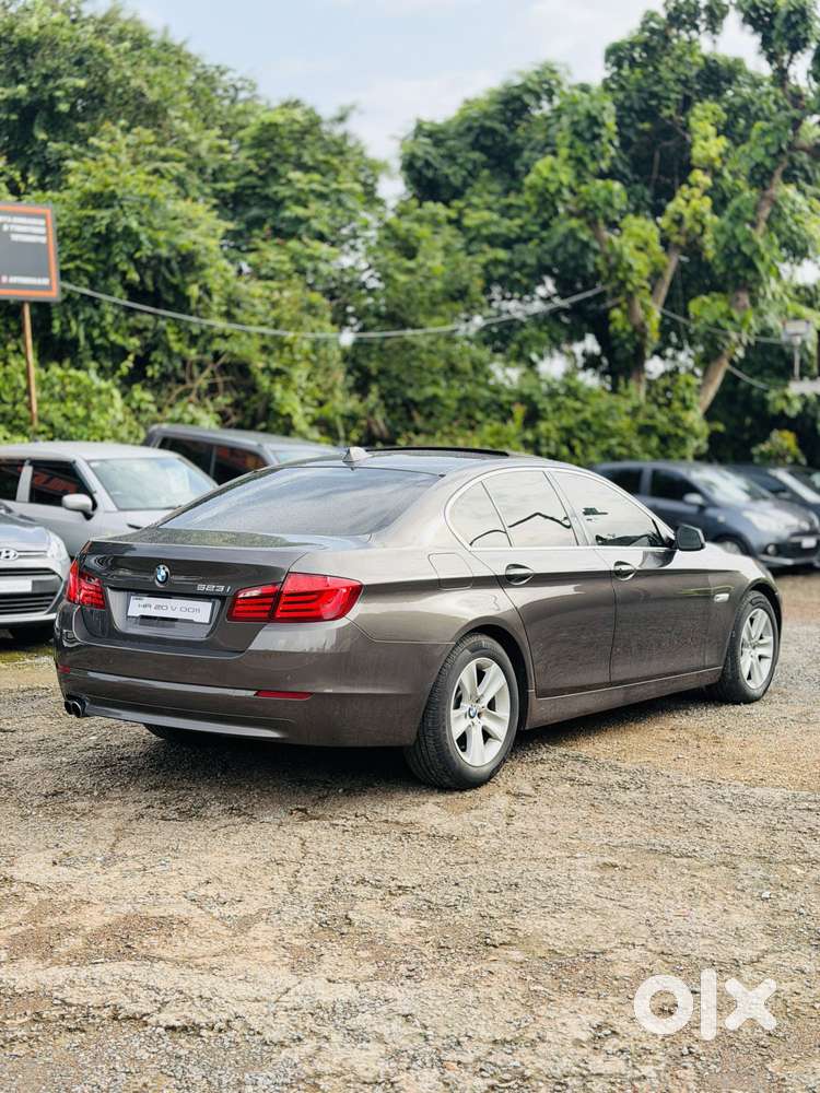 Bmw 5 Series 523i Sedan, 2011, Petrol