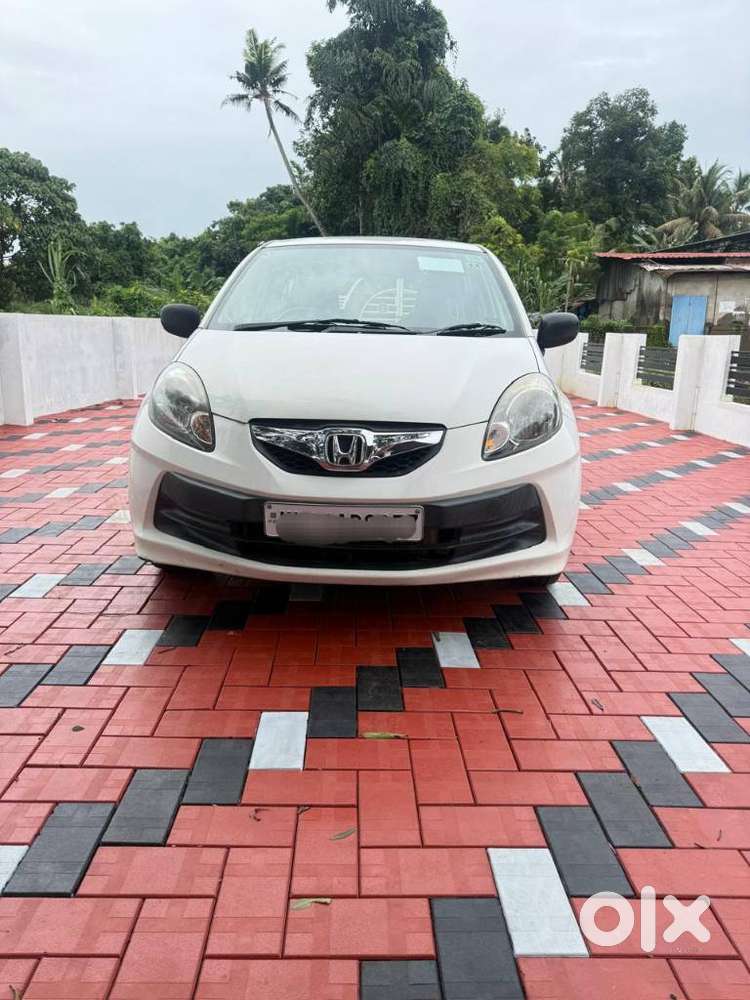 Honda Brio E Mt, 2013, Petrol