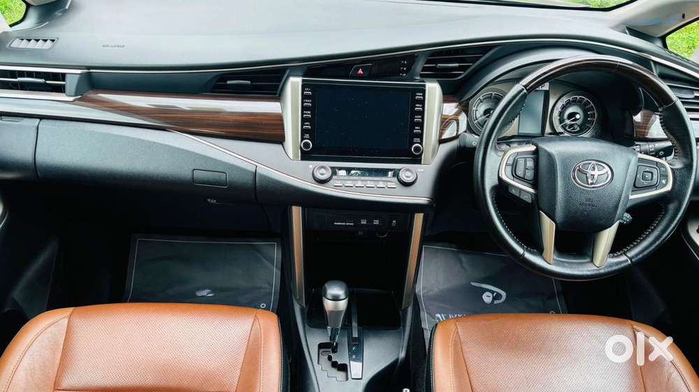 Toyota Innova Crysta 2021 2.4zx