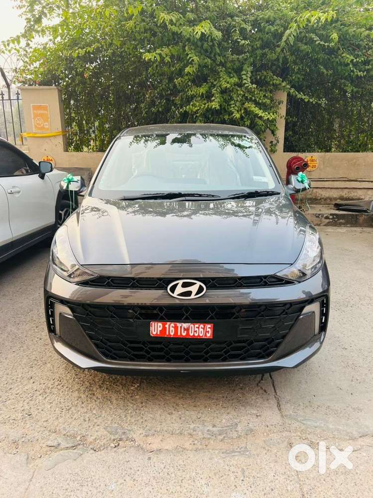 Taxi Taxi Taxi Ye New Car H Old Nahi Kmse Km Downpayment Pe Uplabdh