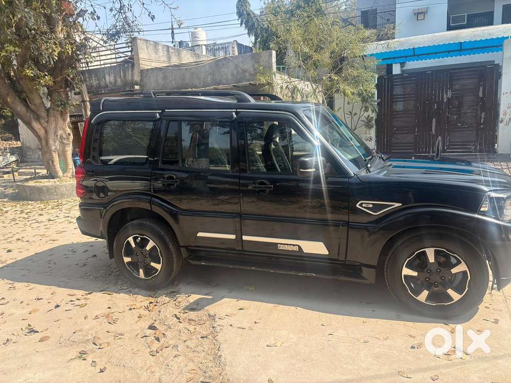 Mahindra Scorpio 2024 Diesel Classic Manual