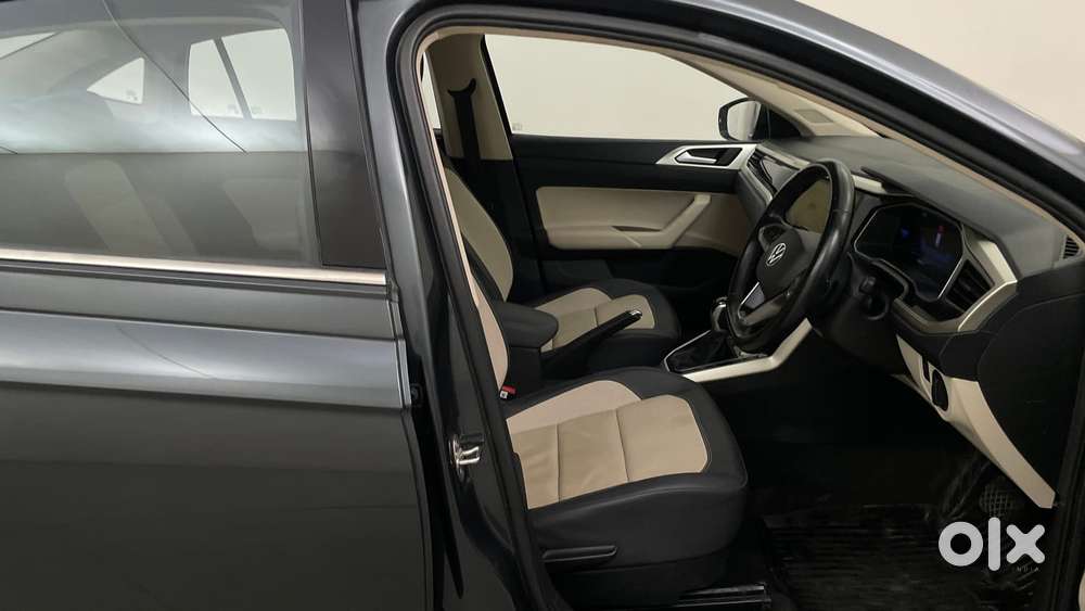 Volkswagen Virtus 1.0 Topline Tsi At, 2023, Petrol