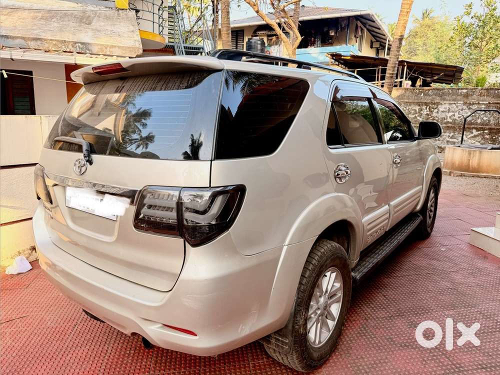 Toyota Fortuner 4x4 2013 Re Registration.