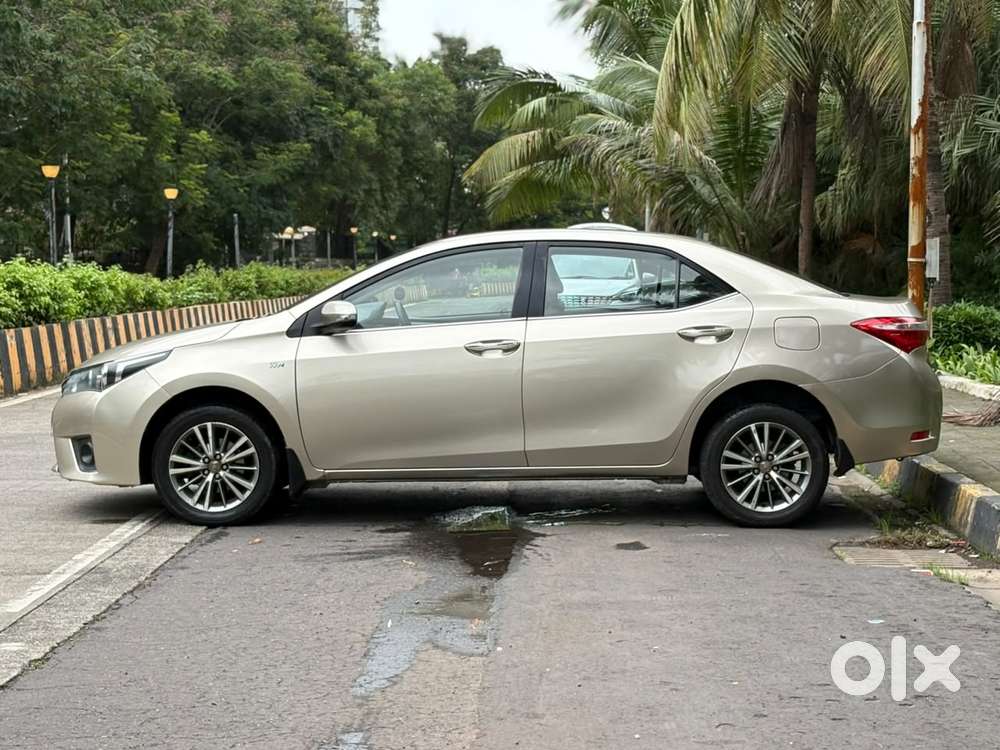 Toyota Corolla Altis, 2015, Petrol