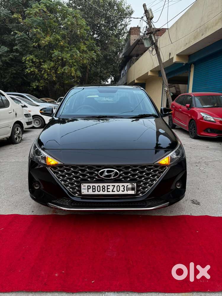 Hyundai Verna 1.5 Sx Petrol Mt, 2022, Petrol