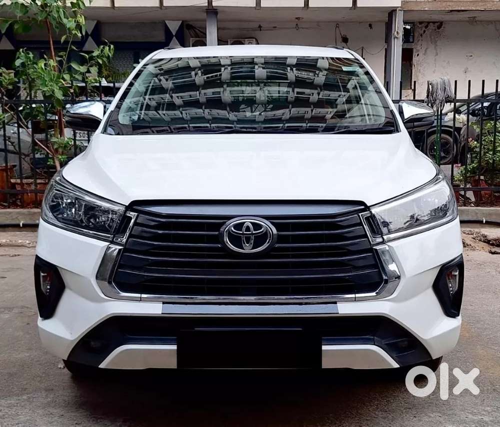 Toyota Innova Crysta [ ] 2.4 Gx At 7 Str, 2022, Diesel
