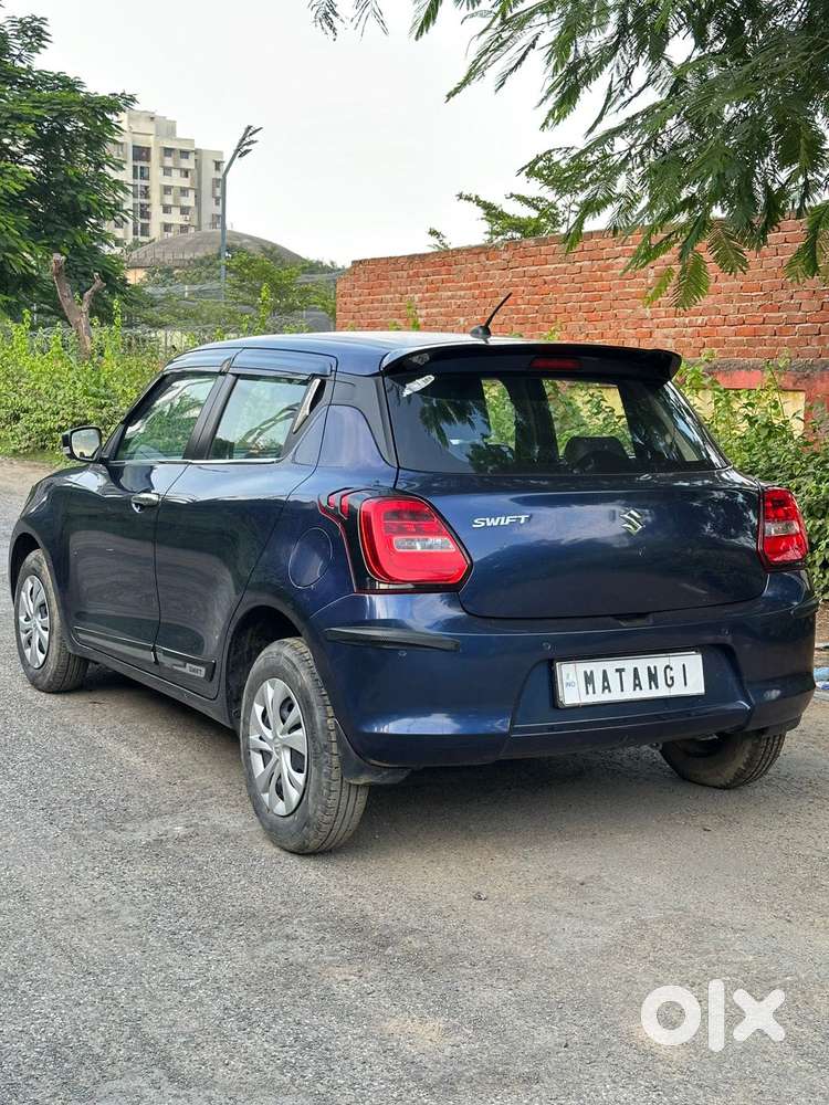 Maruti Suzuki Swift Vxi + Manual, 2022, Petrol