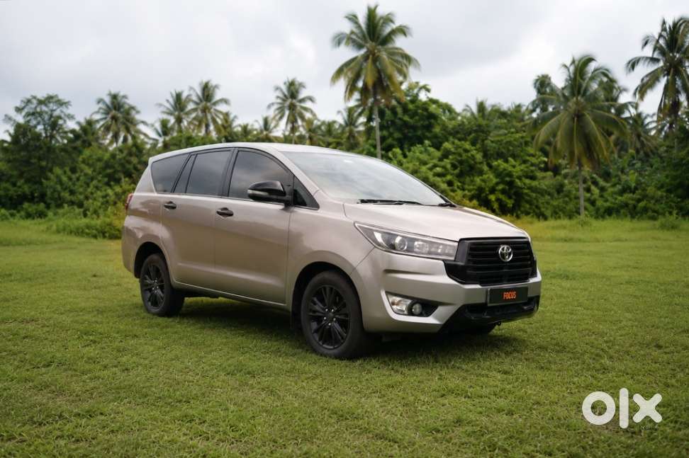 Toyota Innova Crysta 2.8z Automatic, 2016, Diesel