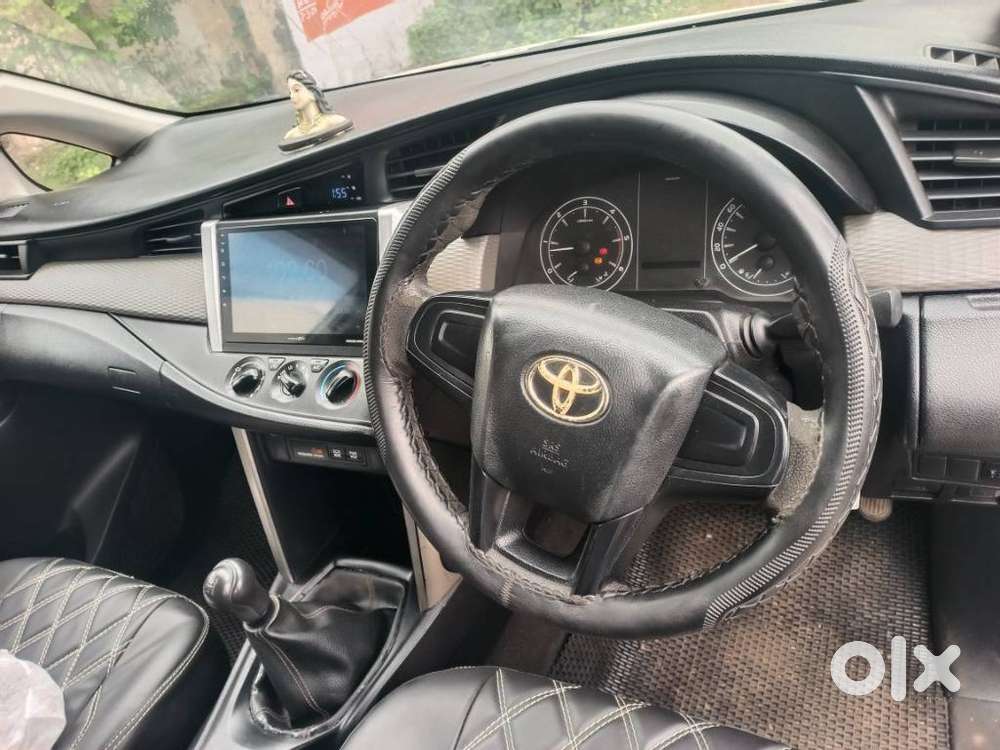 Toyota Innova Crysta 2.4 G Mt 8s, 2017, Diesel