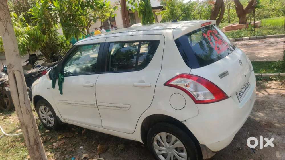 Maruti Suzuki Swift 2015 Diesel 122000 Km Driven