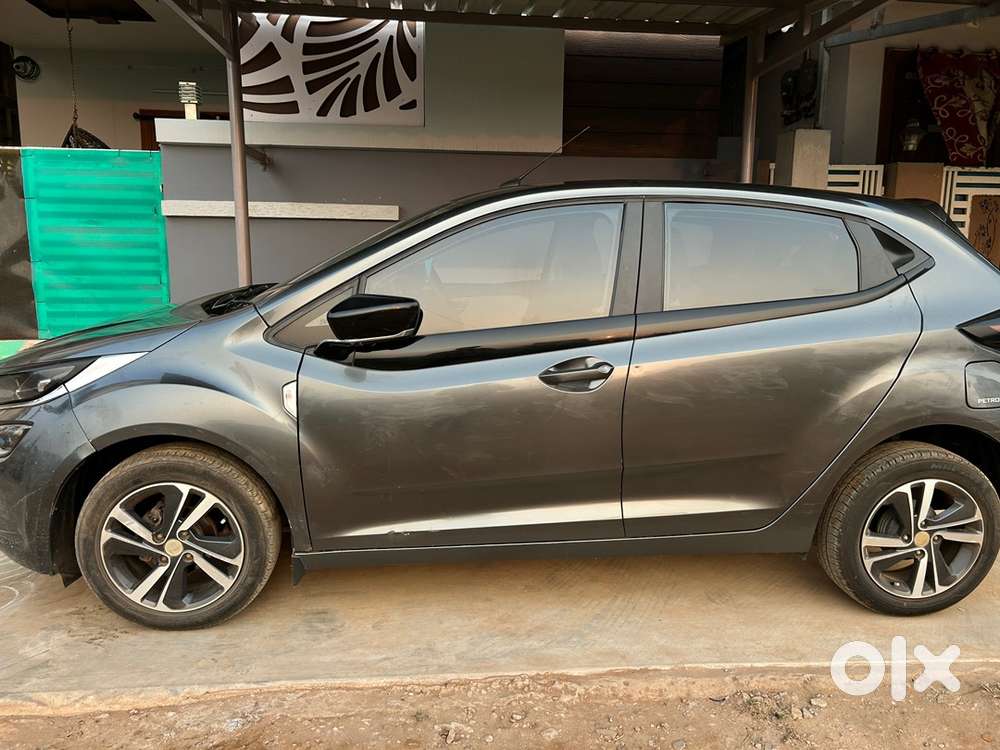 Tata Altroz Petrol Looking For Serious Buyer