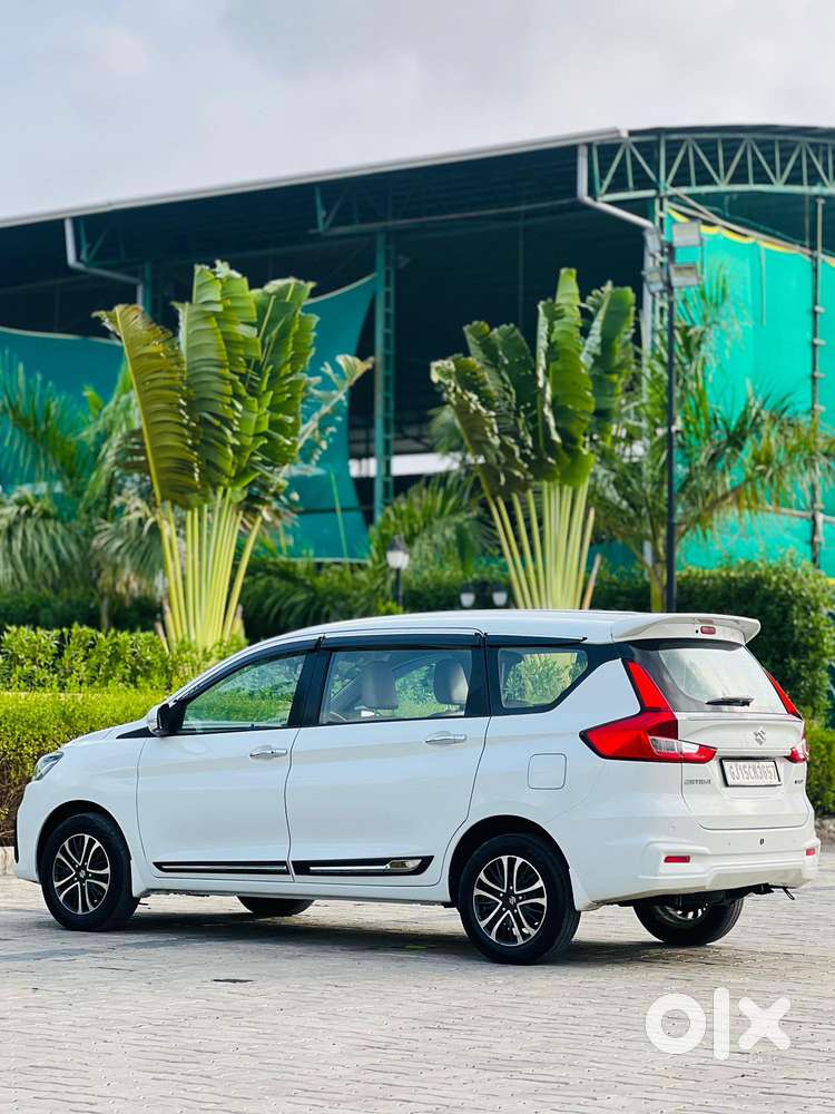Maruti Suzuki Ertiga Zxi Shvs, 2022, Petrol