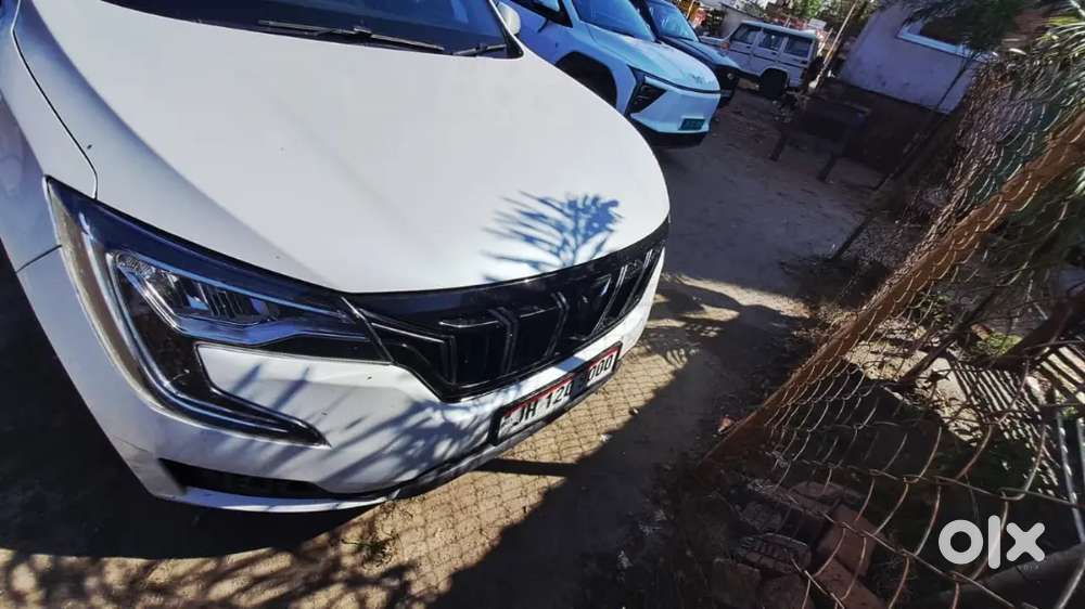 Mahindra Xuv700 2024 Diesel 75000 Km Driven