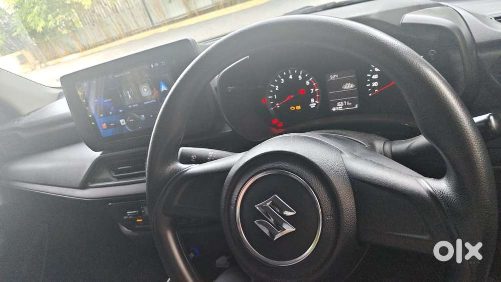 Maruti Suzuki Swift Lxi Optional-o, 2025, Petrol