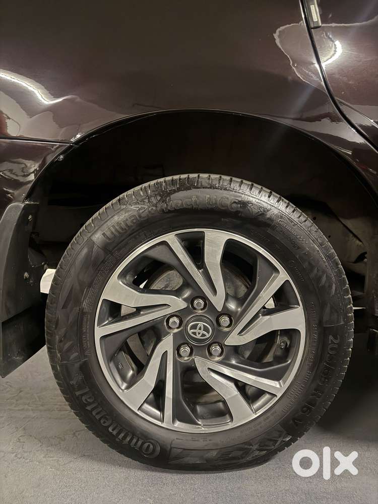 Toyota Innova Crysta 2.4 Gx Limited Edition At 8 Str, 2021, Diesel