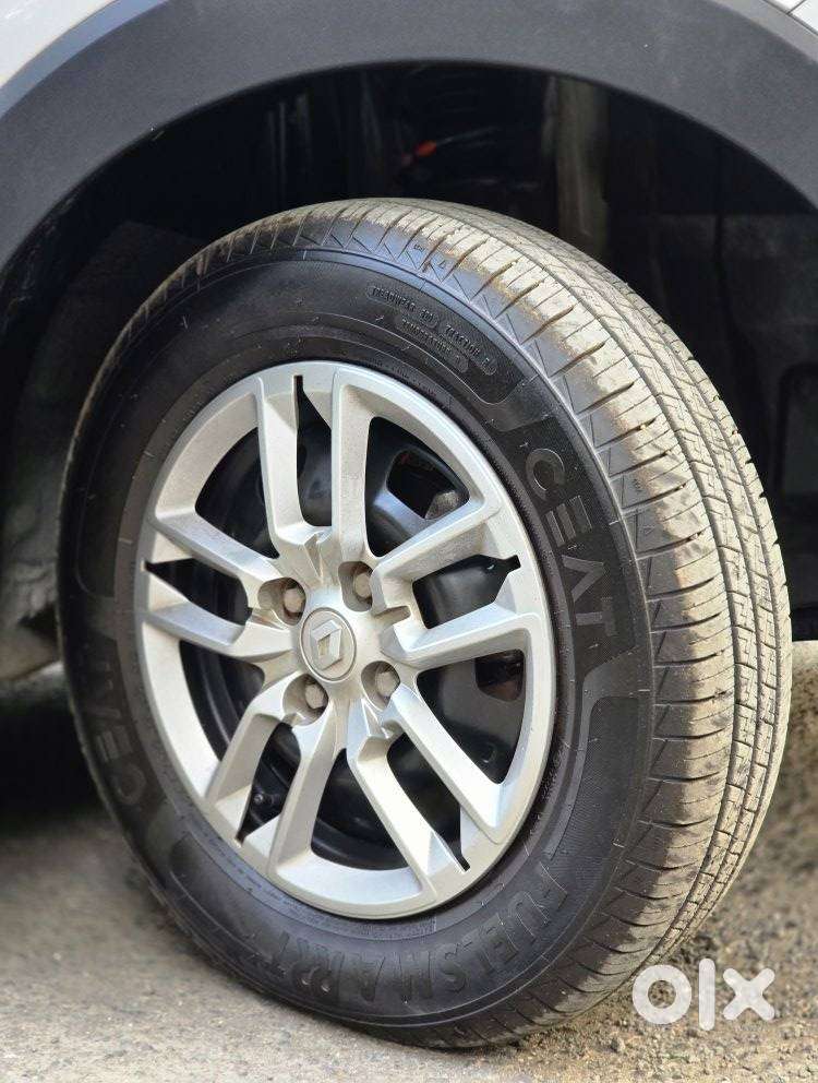Renault Triber Rxl, 2024, Petrol