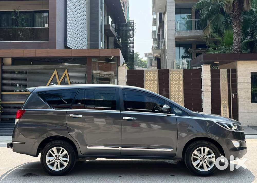 Toyota Innova Crysta 2.8 Gx At, 2018, Petrol