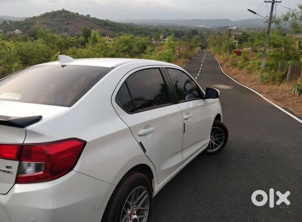 Honda Amaze 2nd Gen 2017 Petrol Well Maintained