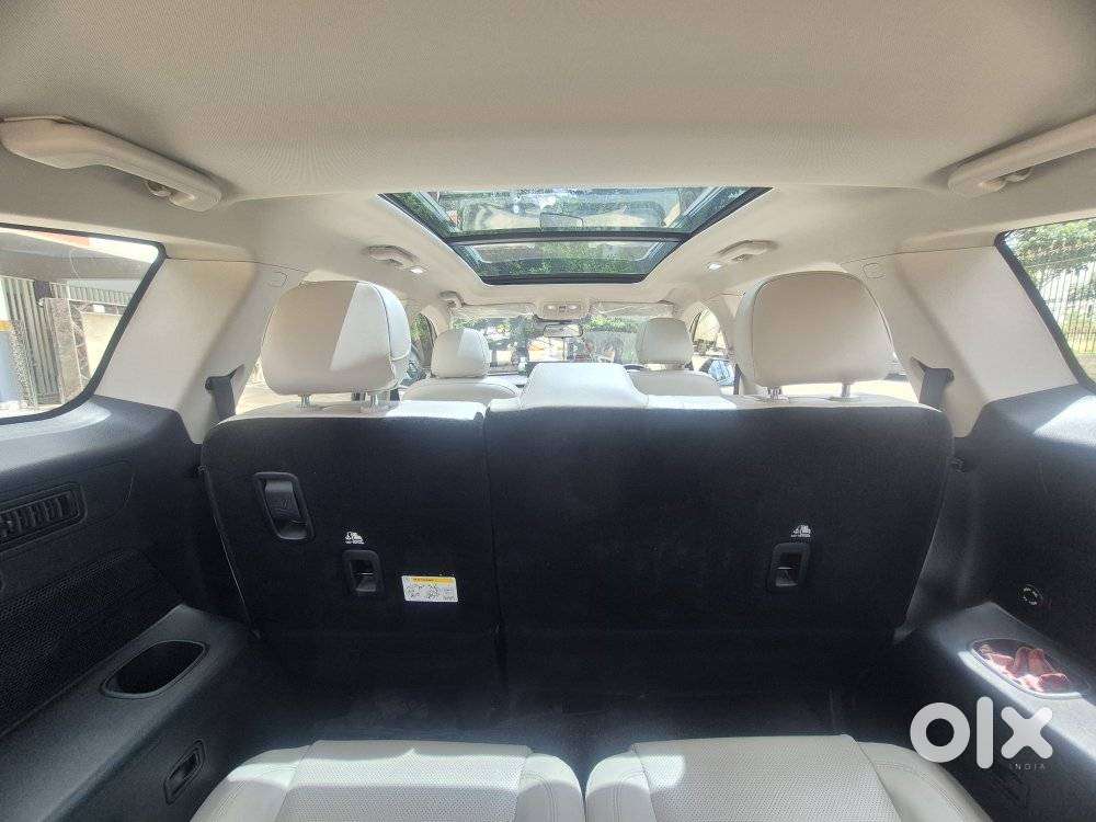 Mahindra Xuv700 2.0 Ax 7 Petrol At Str, 2024, Petrol