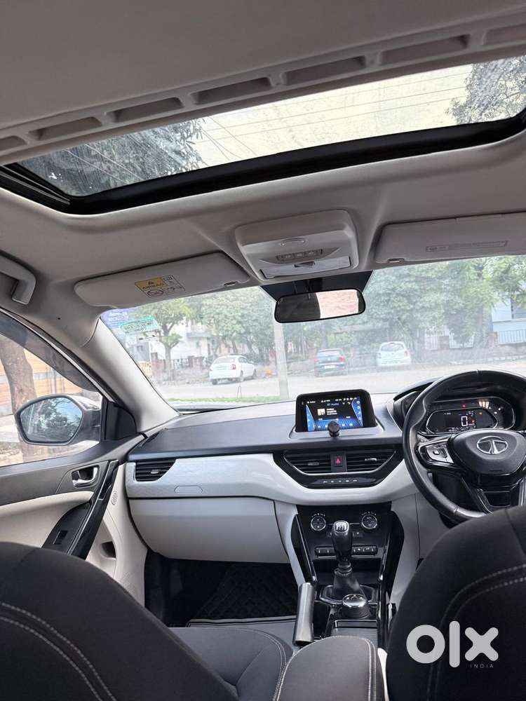 Tata Nexon 1.2 Revotron Xz Plus (s), 2023, Petrol