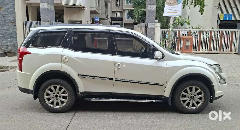 Mahindra Xuv500 W10 2015