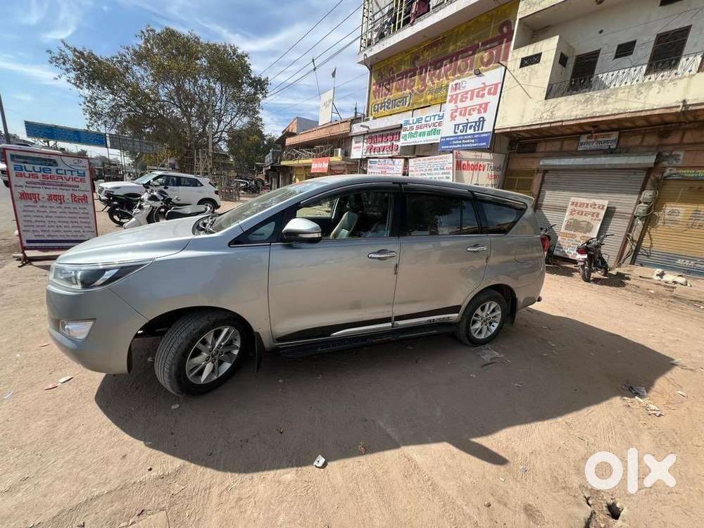 Toyota Innova Crysta 2017 Diesel 250000 Km Driven